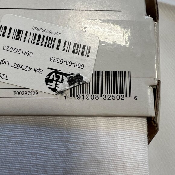 Threshold Light Filtering Farrah Window Curtain Panel White 54x95 - Picture 3 of 3